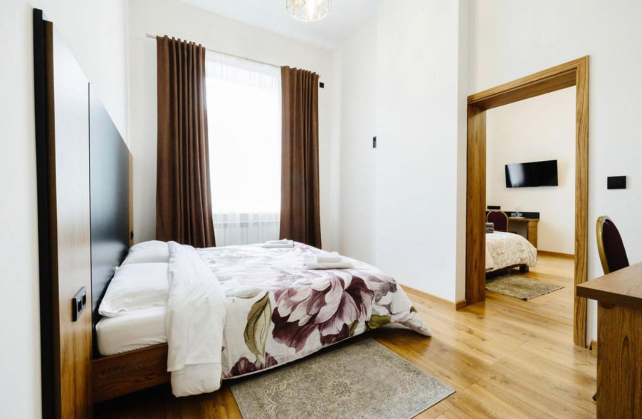 Опал Hotel Stryi Exterior photo